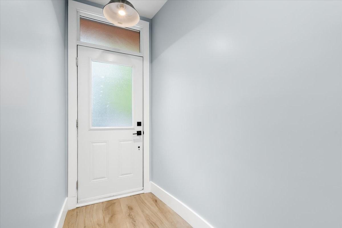 2231 Avenue Old Orchard - Photo 5 of 30