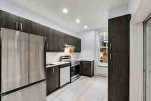 2231 Avenue Old Orchard - Photo 1 of 1