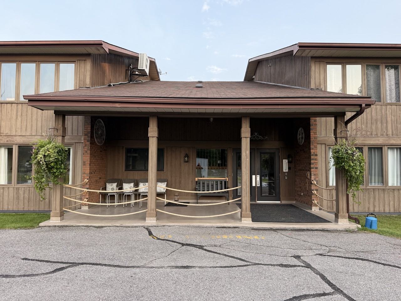 Dove Apartments - Photo 2 of 32