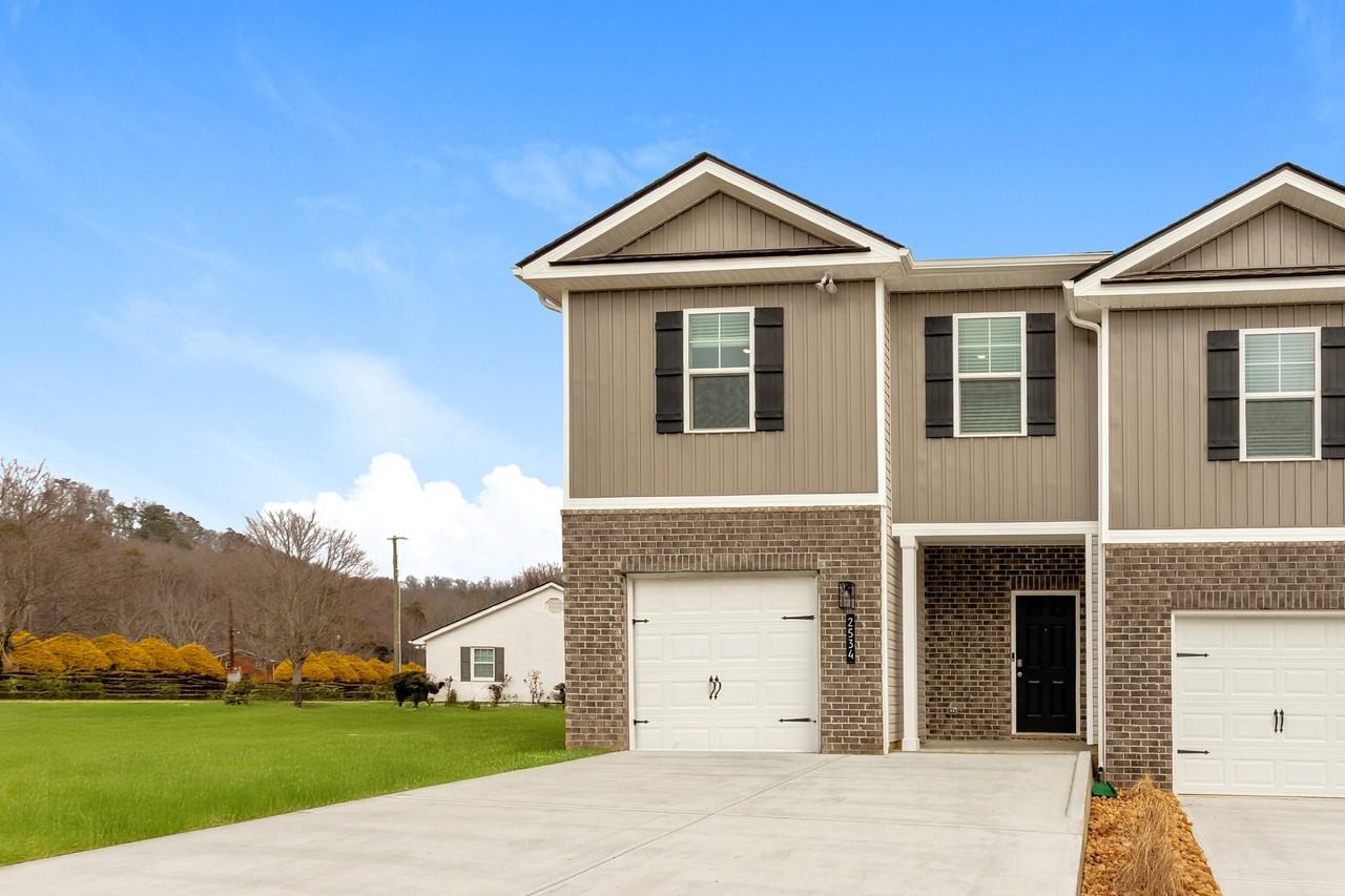7398 Acorn Valley Lane - Photo 6 of 10