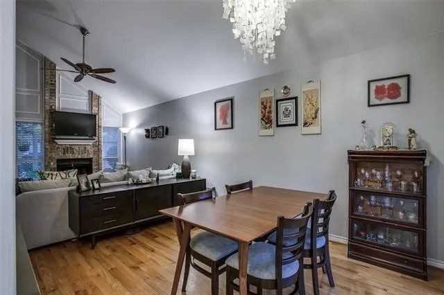 3431 San Jacinto St - Photo 4 of 20