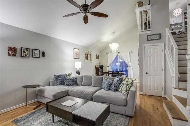 3431 San Jacinto St - Photo 6 of 20