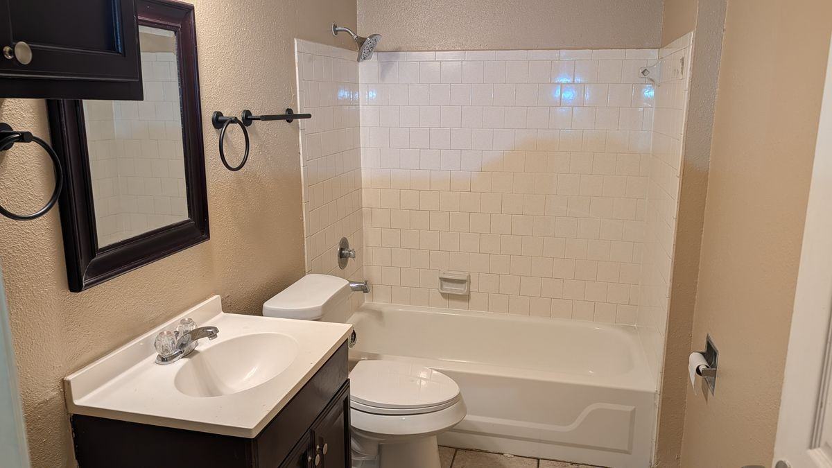 11231 Bel Air Dr ##1 - Photo 7 of 7