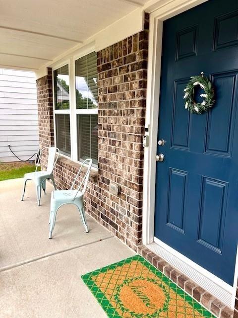 4981 Bramblewood Cir - Photo 4 of 43