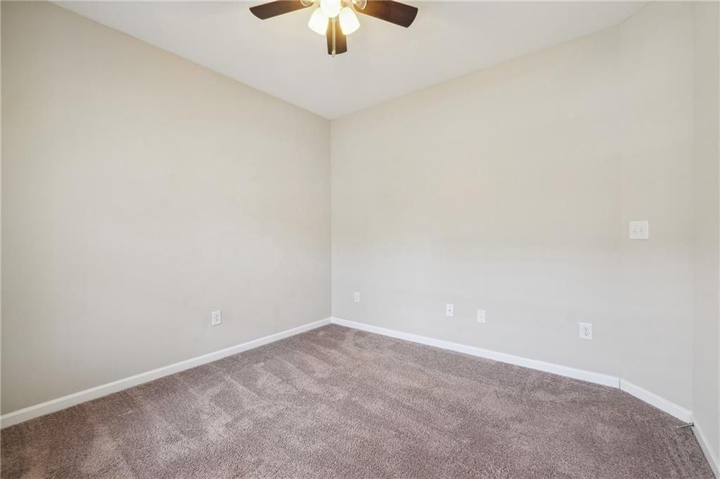 4981 Bramblewood Cir - Photo 7 of 43