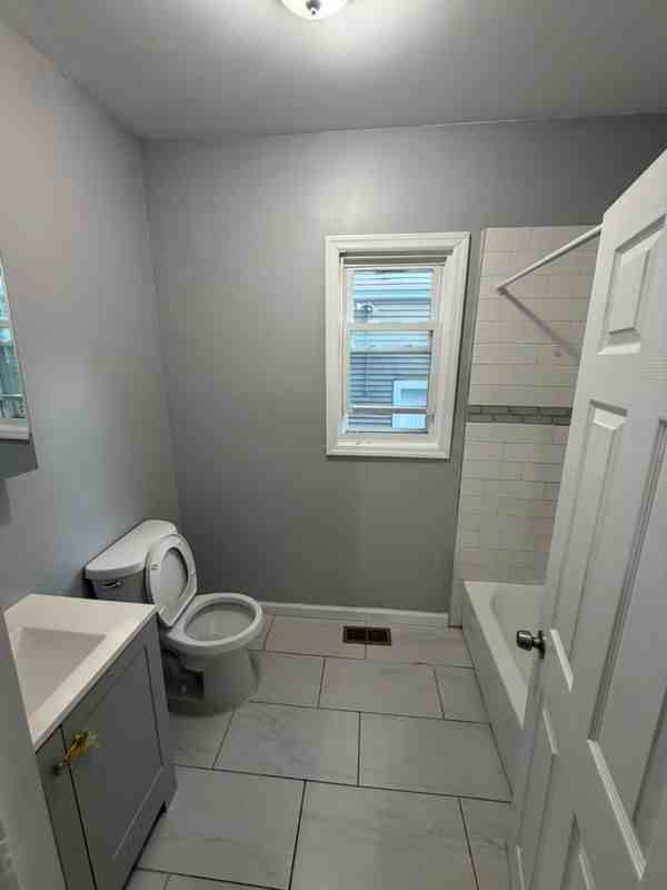 17 Poe Ave - Photo 4 of 12