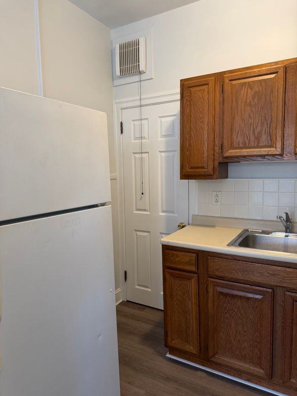 118 W Miner St ##2f - Photo 4 of 11