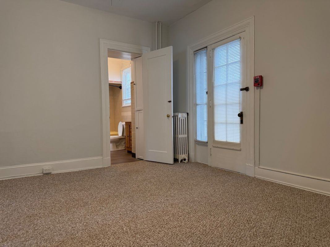 118 W Miner St ##2f - Photo 7 of 11