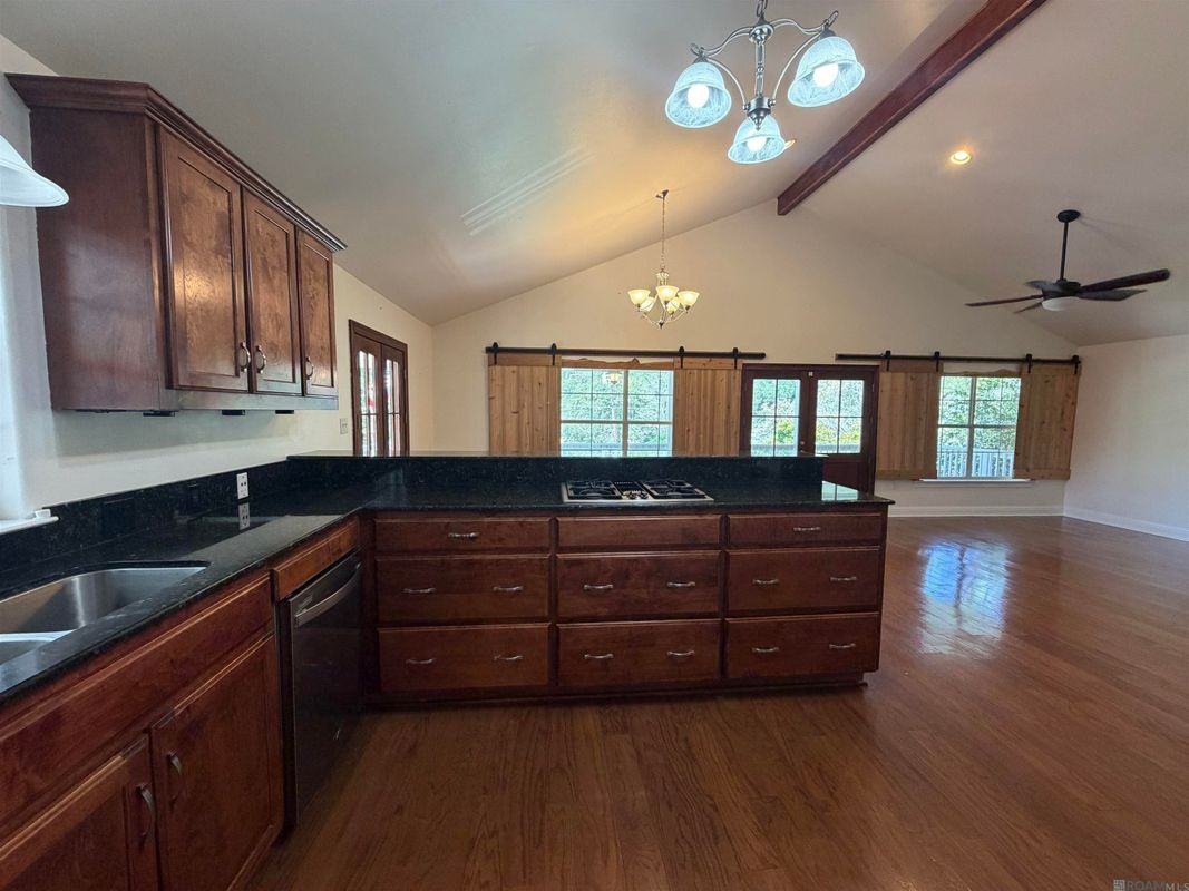 336 N River Rd - Photo 6 of 27