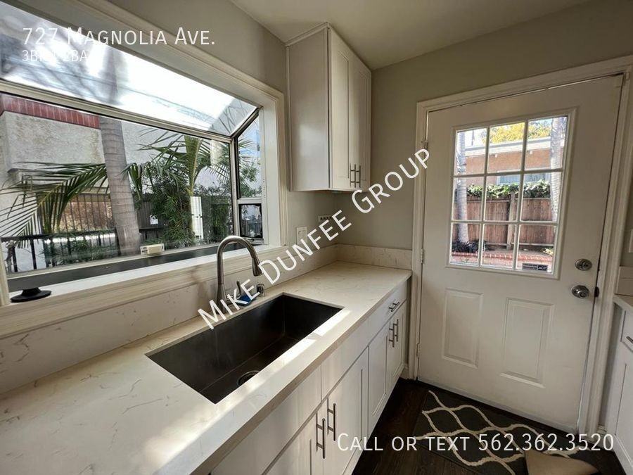 727 Magnolia Ave - Photo 7 of 29