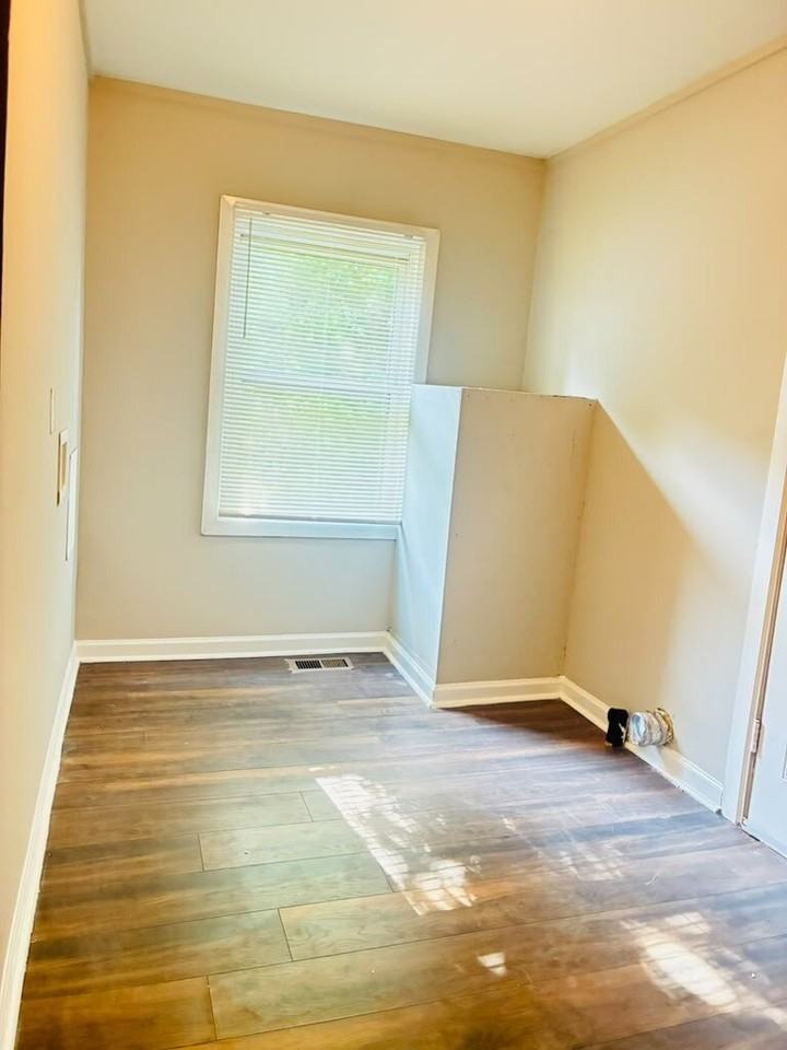 733 Wilson Rd - Photo 4 of 20