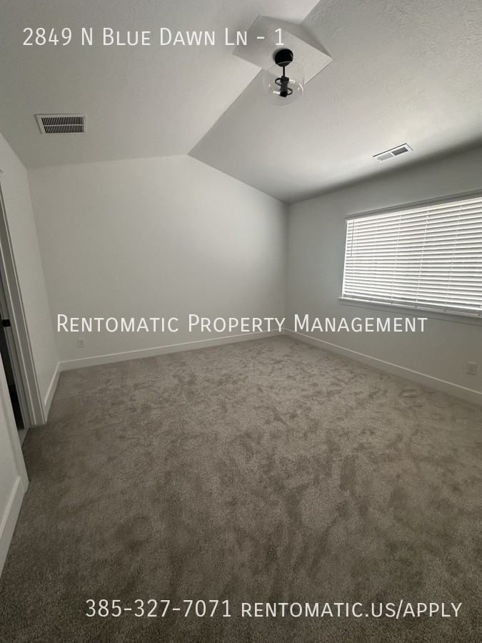 2849 N Blue Dawn Ln #1 - Photo 4 of 10