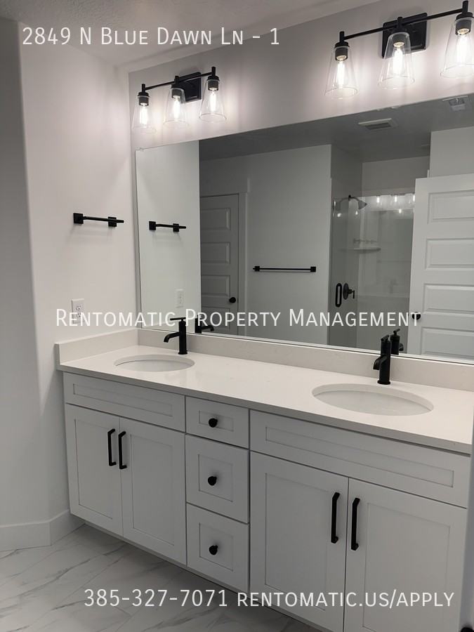 2849 N Blue Dawn Ln #1 - Photo 7 of 10