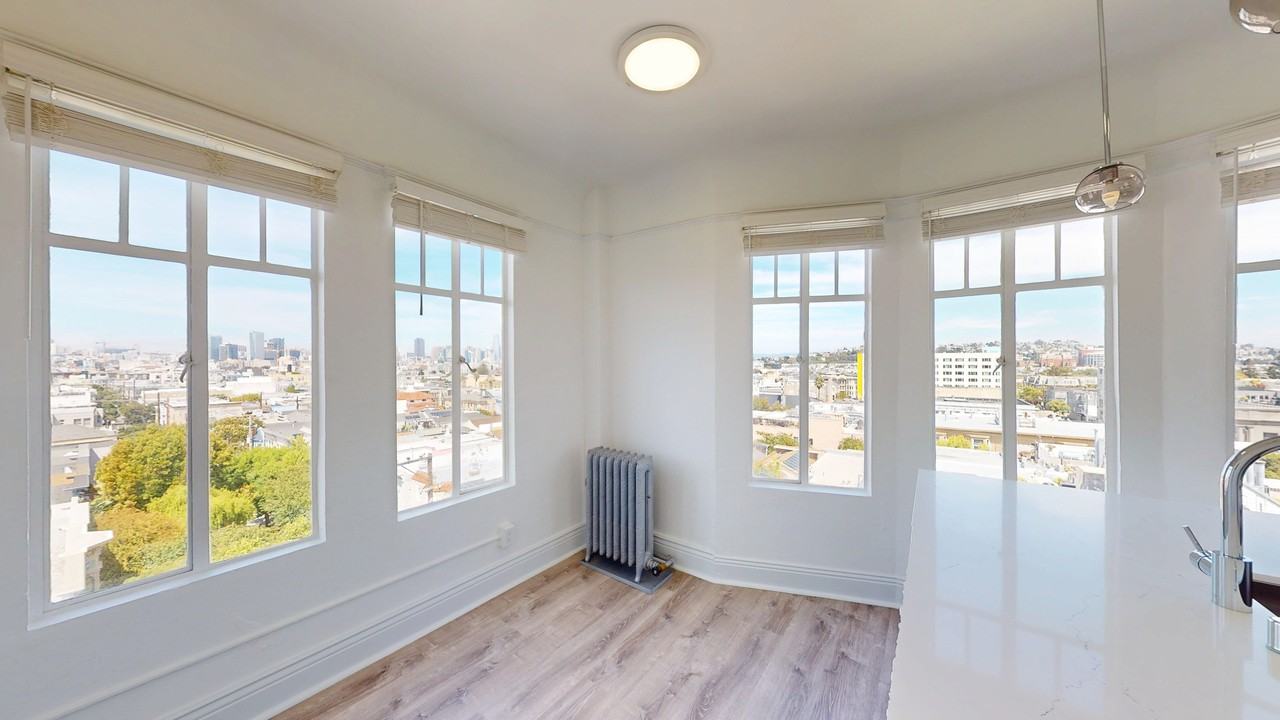 3272 21st St #602 - Photo 2 of 12