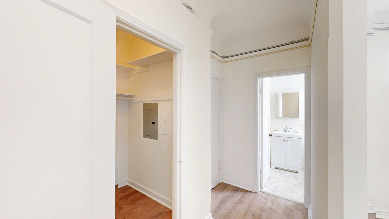 2425 Buchanan St #302 - Photo 4 of 15