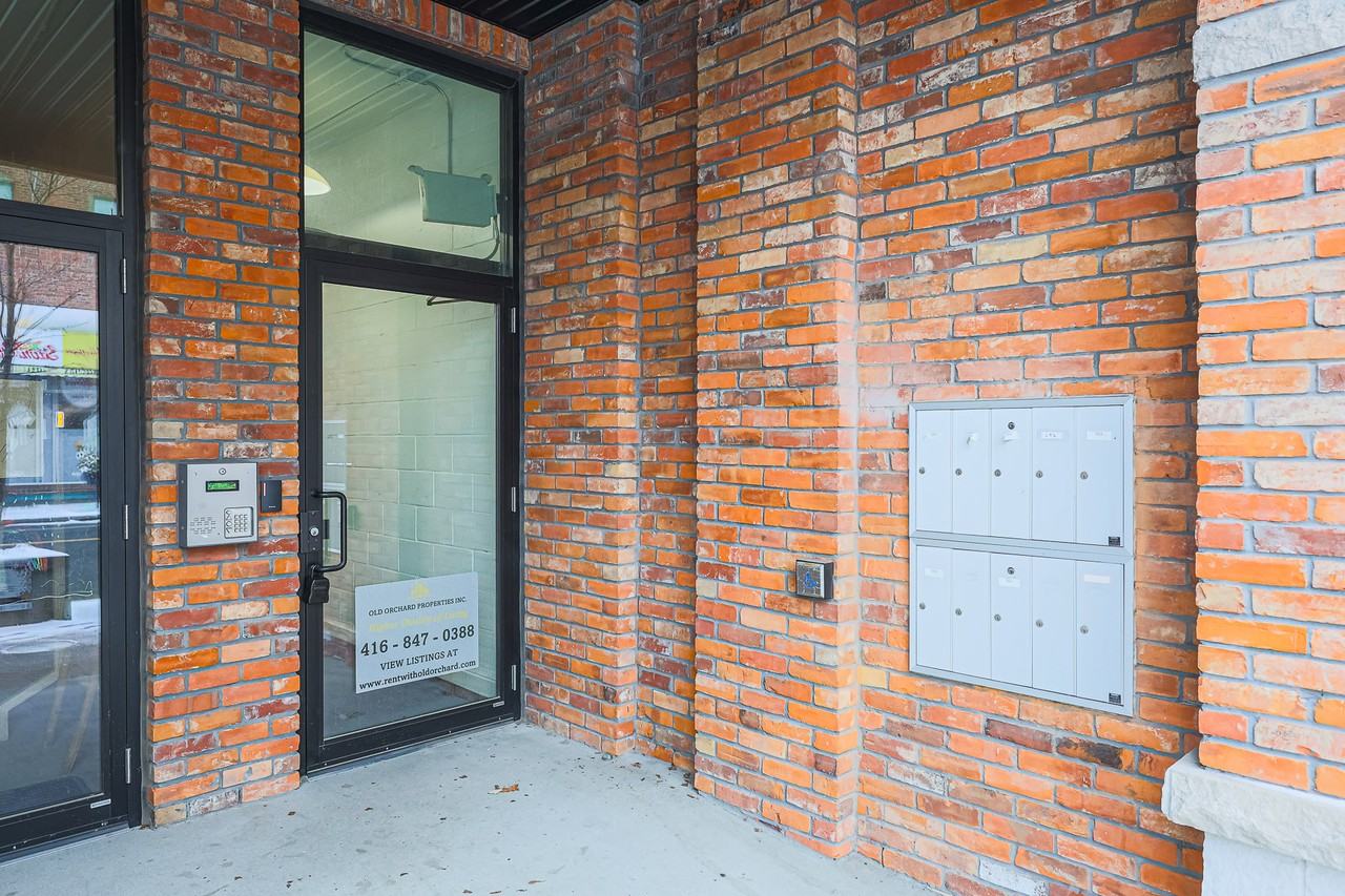 3020 Dundas St W - Photo 6 of 21