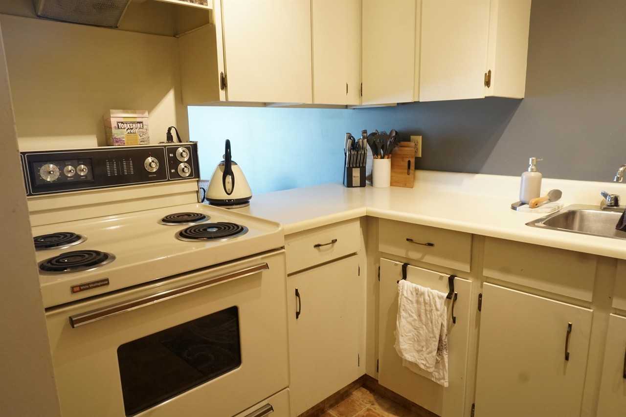 2315 Mcintyre St - Photo 7 of 14