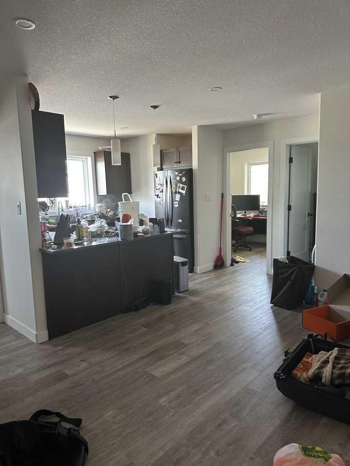 1840 Retallack St - Photo 3 of 9