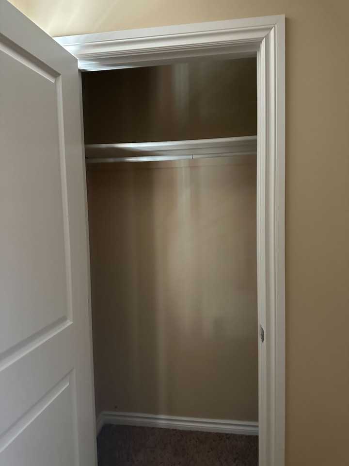 2160 Mcintyre St - Photo 7 of 10
