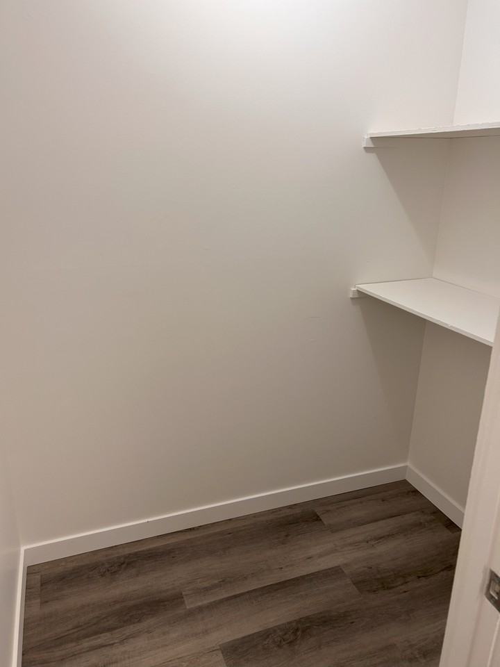 727 5th Ave N - Photo 2 of 12