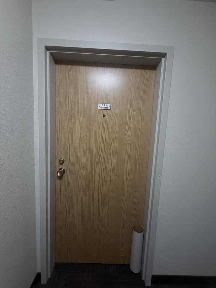 310 Stillwater Dr - Photo 4 of 9