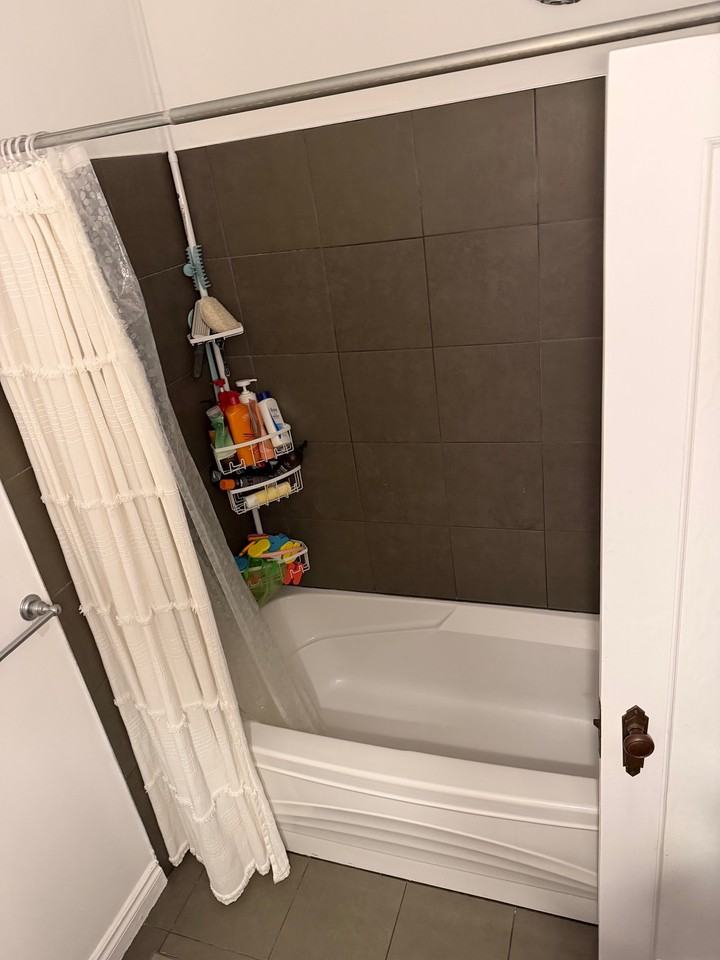 535 College Ave - Photo 5 of 8