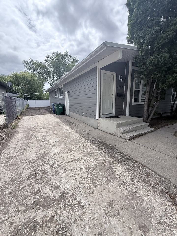 3222 Mcgill St - Photo 4 of 10