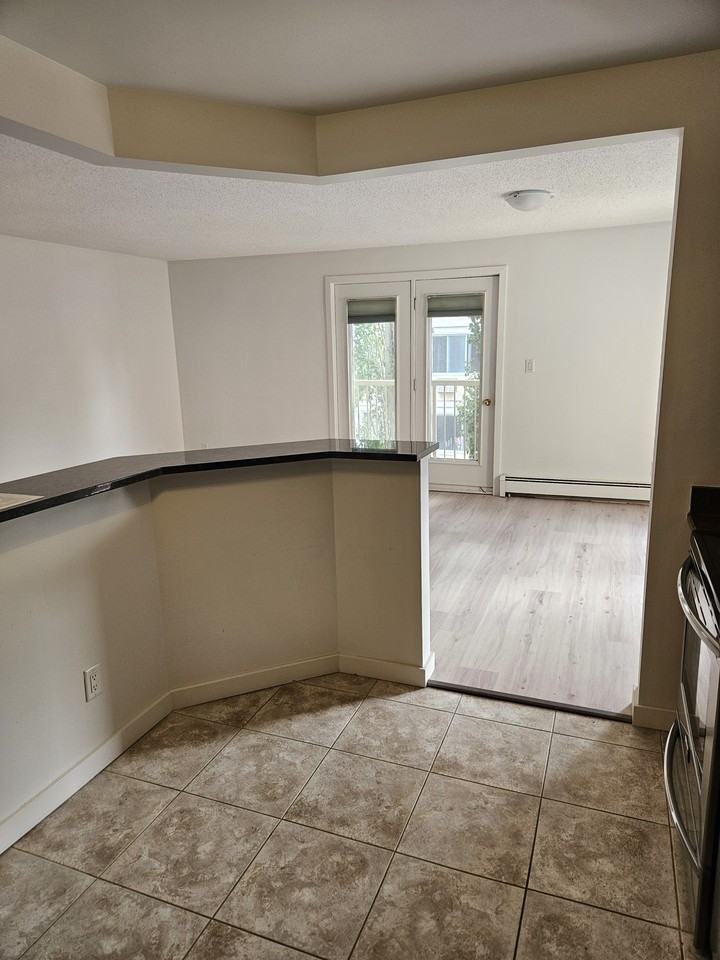 2315 Cornwall St - Photo 6 of 23