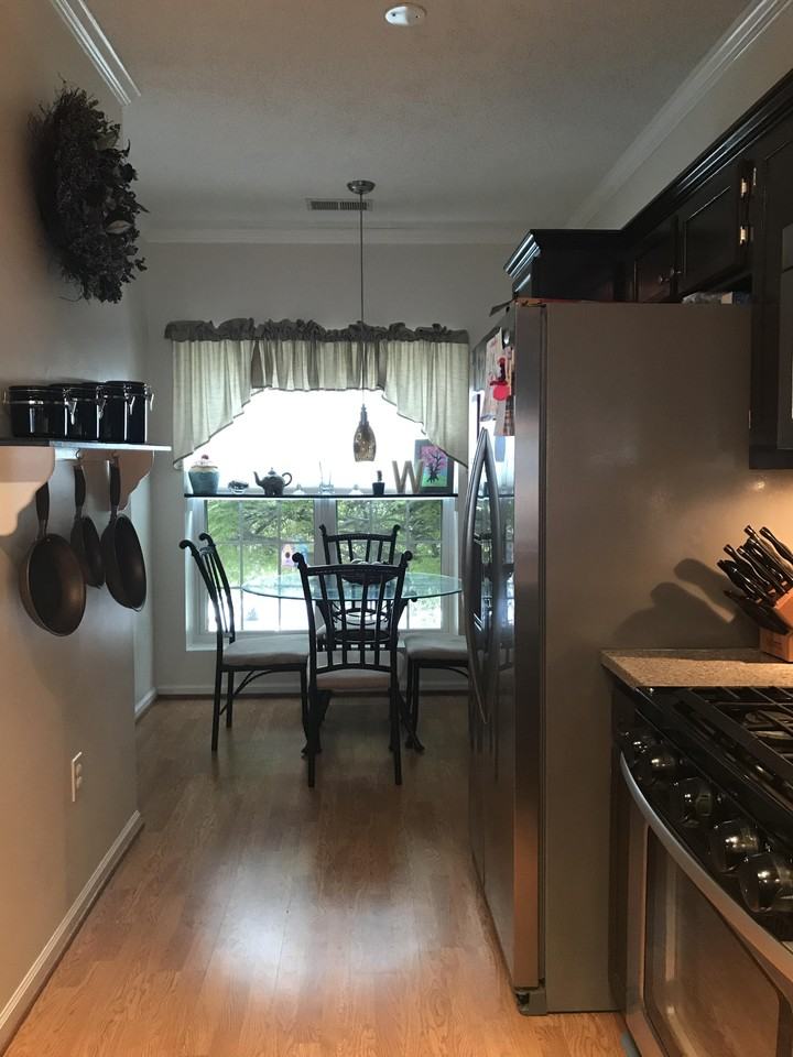 7122 Strawn Ct - Photo 4 of 10