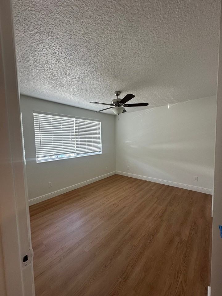 1250 S Denning Dr - Photo 6 of 8