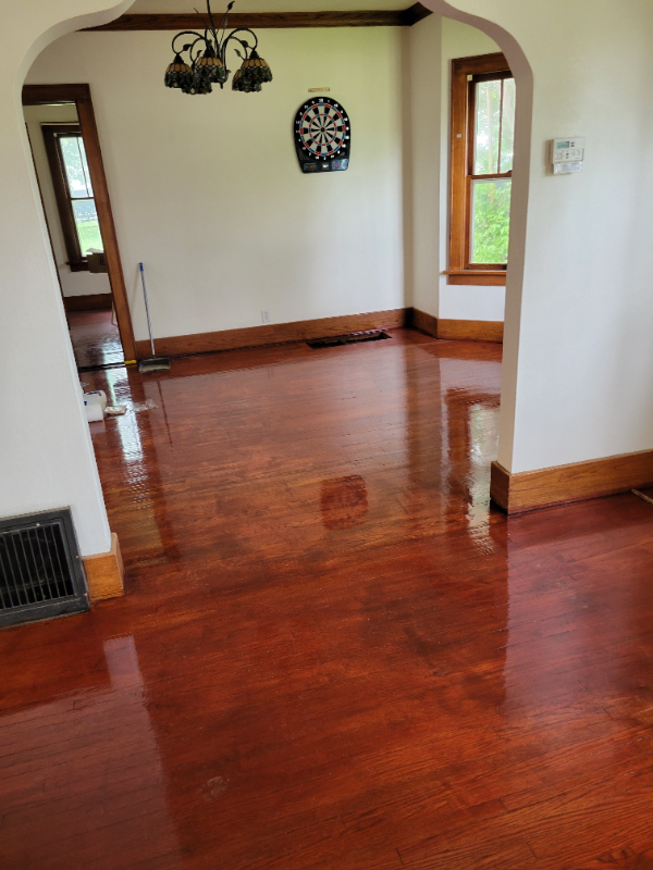 205 Spring St - Photo 4 of 9