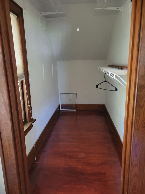 205 Spring St - Photo 6 of 9