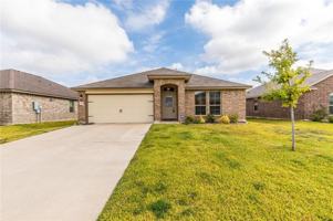 featured image of 3004 Skinner Dr