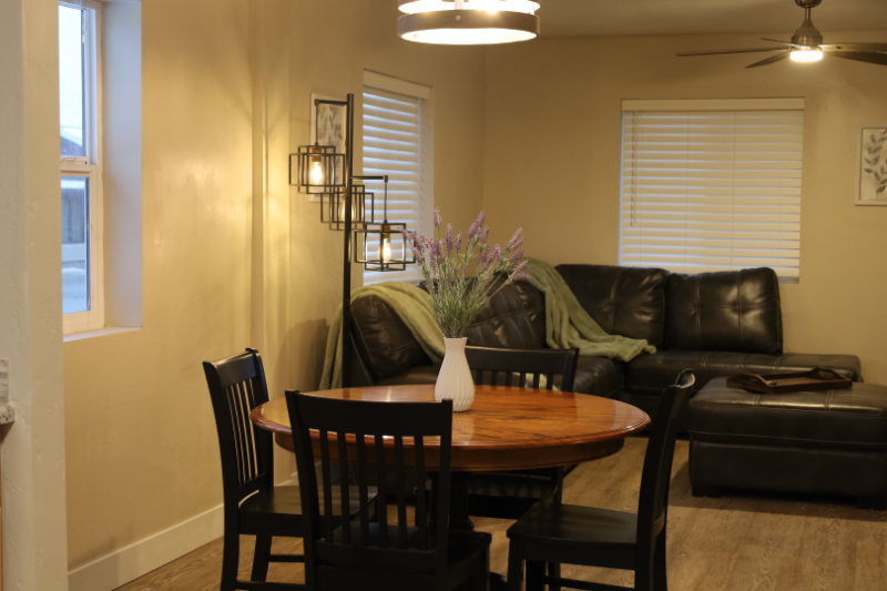 351 N Main St - Photo 5 of 23