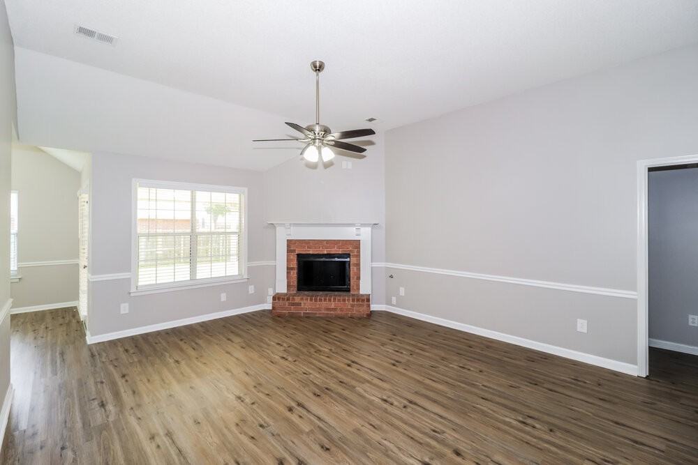 4092 Hidden Fern Ln N - Photo 6 of 17