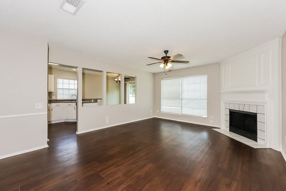 3229 Kathy Ln - Photo 5 of 17