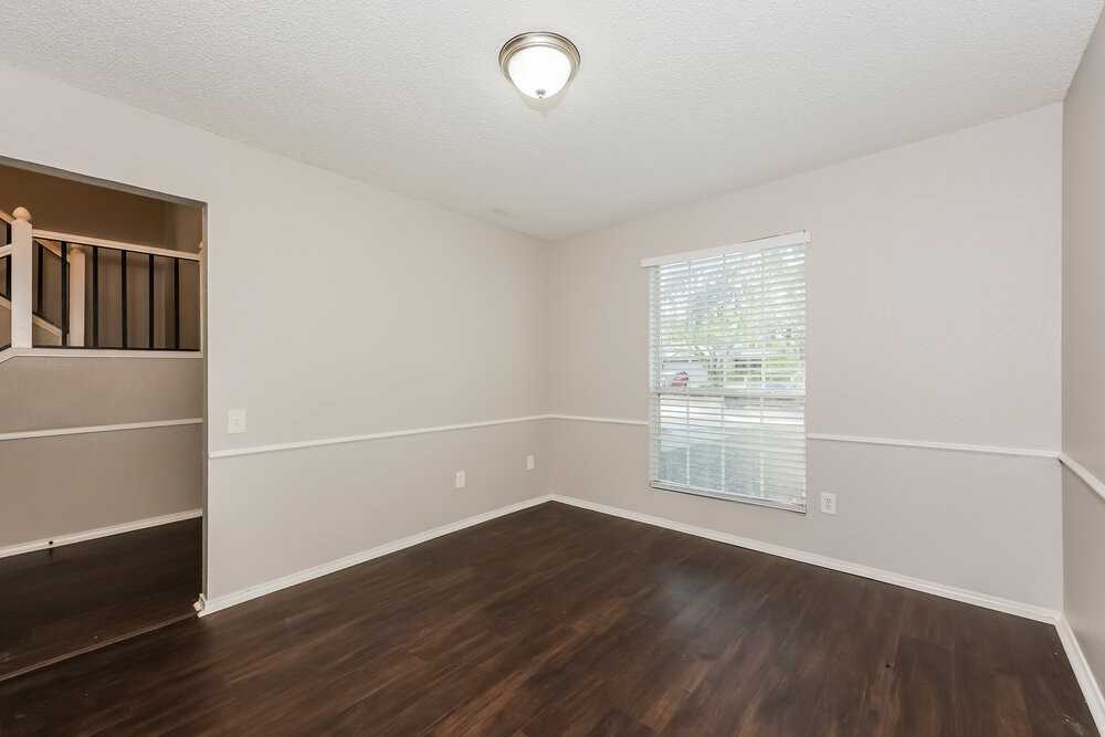 3229 Kathy Ln - Photo 6 of 17