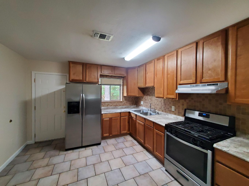 106 Ivy St - Photo 6 of 13
