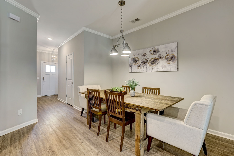 233 Sonoma Dr - Photo 5 of 18