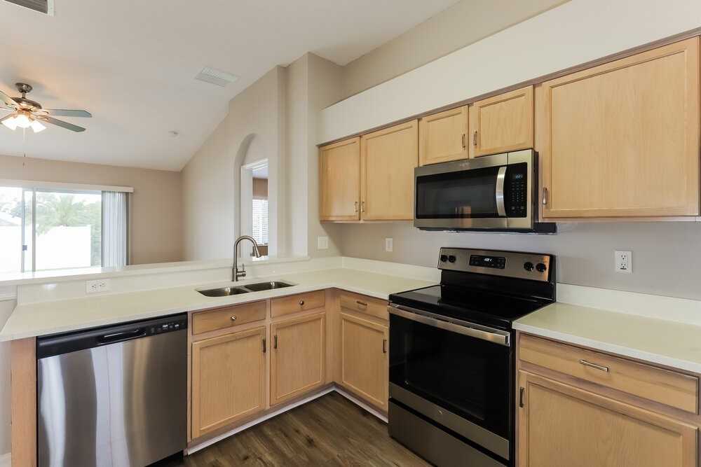 4422 Tina Ln - Photo 6 of 16