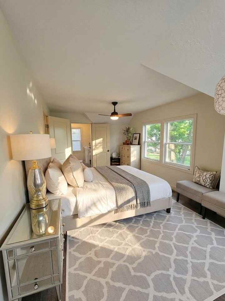 2239 Denver Ave - Photo 4 of 14
