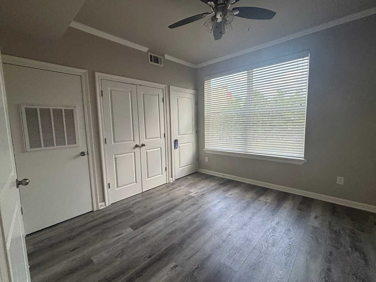 305 W 2nd St #205 - Photo 4 of 5