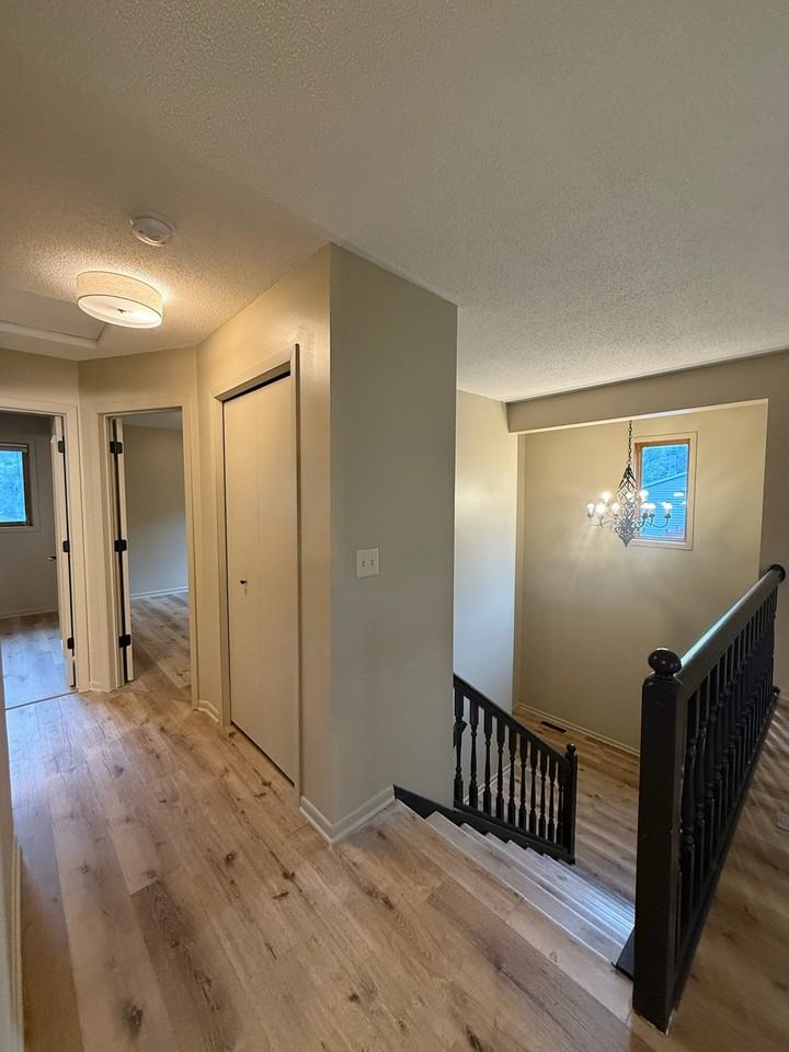 8916 Magnolia Ln N - Photo 7 of 20