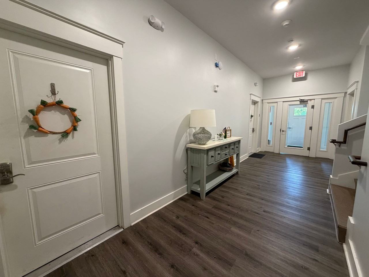 13-18 Hennery Way - Photo 3 of 29