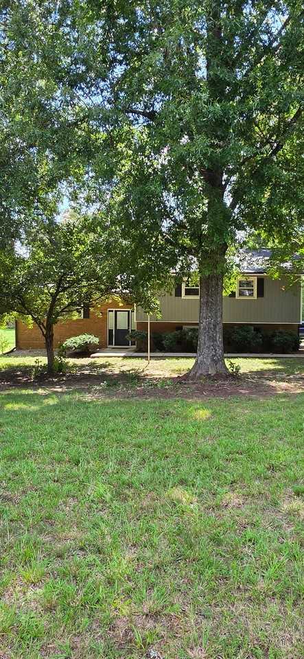 1010 Lewisville Clemmons Rd