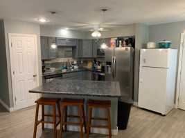featured image of 7943 York St