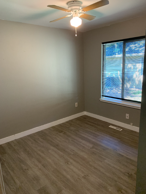 7943 York St - Photo 2 of 13