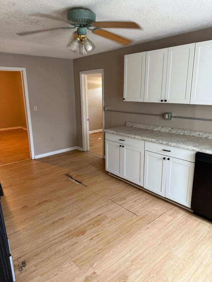 410 N Fowlkes Ave #B - Photo 4 of 5