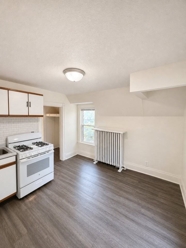 1913 Carroll Ave #4 - Photo 4 of 10