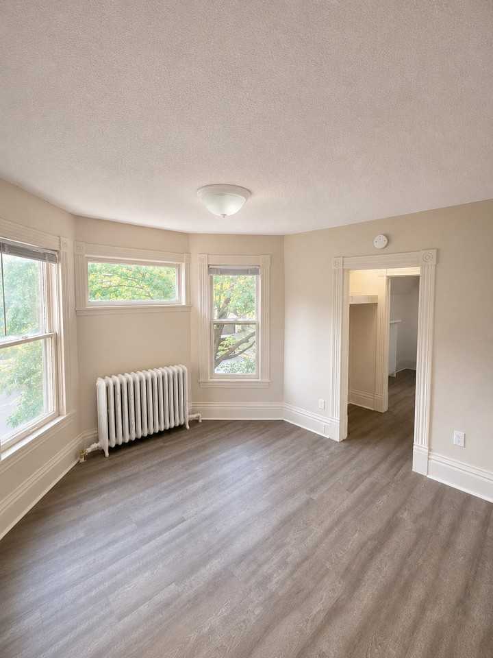 1913 Carroll Ave #4 - Photo 5 of 10